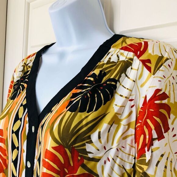 NWOT Ruby Road Palm Leaves Tie Front Blouse - Picture 3 of 16